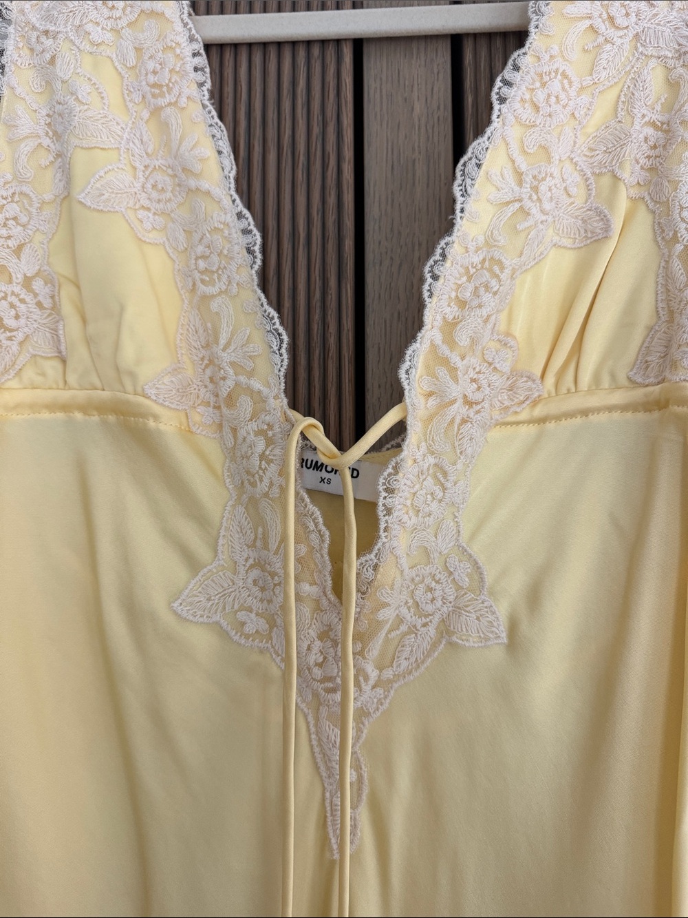 NEW Rumored Venice Lace-Trim Maxi Dress butter yellow size XS - Picture 8 of 14